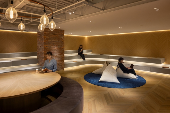 16_OMO5hakodatebyhosinoresorts_hokkaido_hakodate_hoshinoresorts_hotel_guestroom_buffetrestaurant_restaurant_cafe_bar.jpg